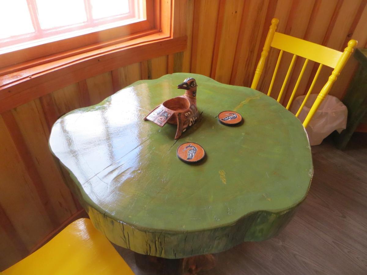 La Maison Sous Les Arbres Bed & Breakfast