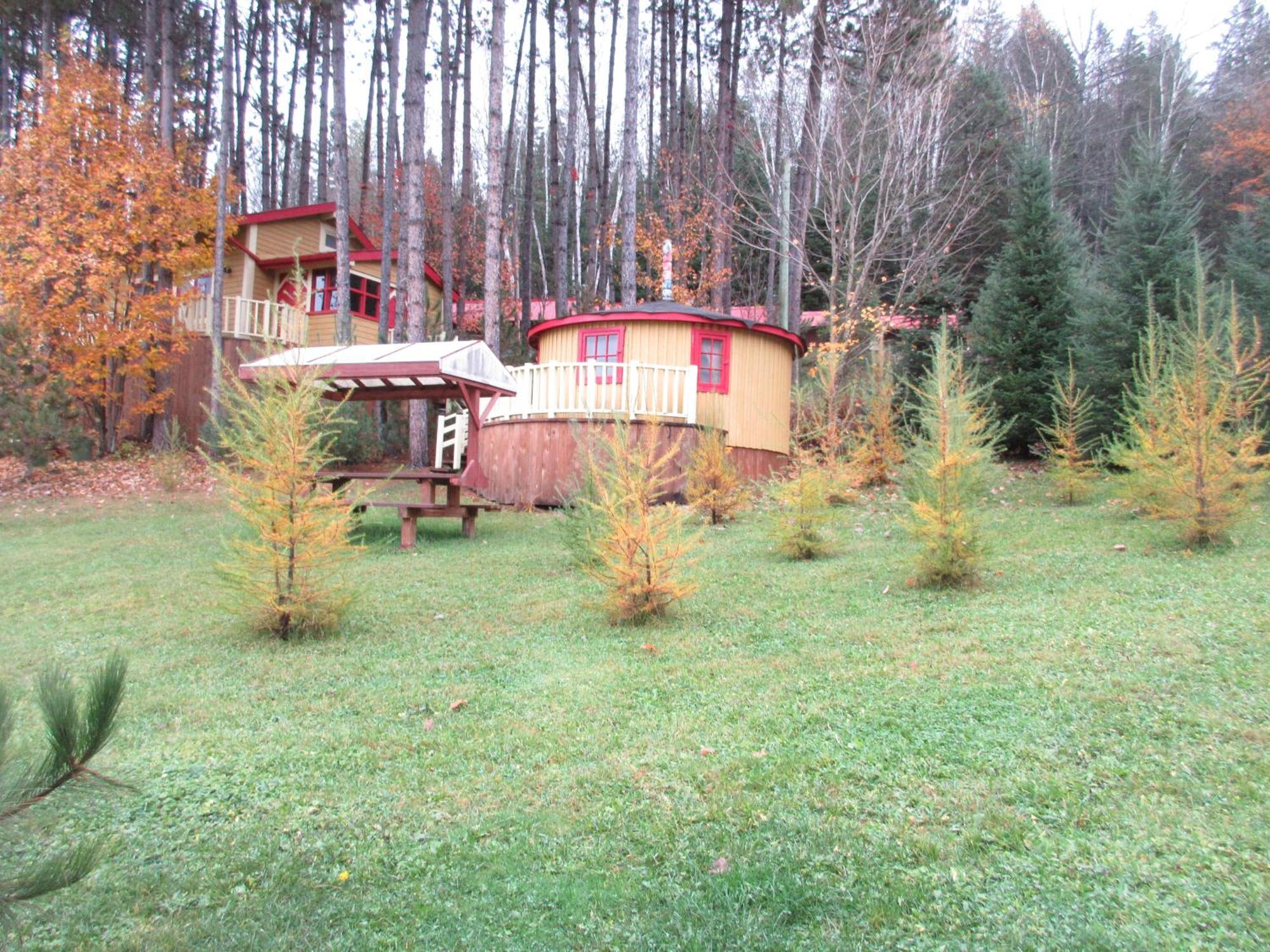 La Maison Sous Les Arbres Bed & Breakfast Saint Roch de Mekinac